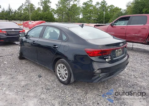 2023 Kia Forte Lx z USA, uszkodzony, nr VIN 3KPF24ADXPE678172